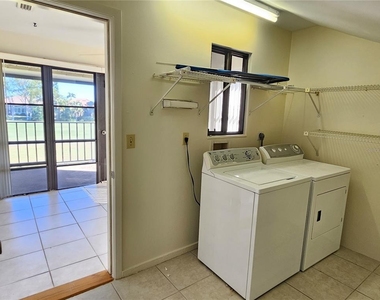 812 Capri Isles Boulevard - Photo Thumbnail 16