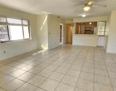 812 Capri Isles Boulevard - Photo Thumbnail 18