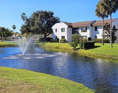812 Capri Isles Boulevard - Photo Thumbnail 36