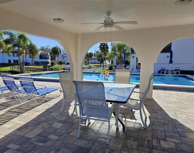 812 Capri Isles Boulevard - Photo Thumbnail 33