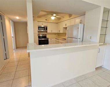 812 Capri Isles Boulevard - Photo Thumbnail 38