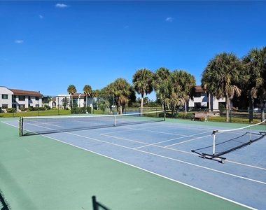 812 Capri Isles Boulevard - Photo Thumbnail 35