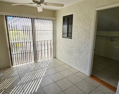 812 Capri Isles Boulevard - Photo Thumbnail 14