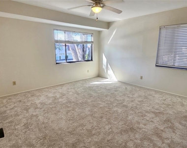 812 Capri Isles Boulevard - Photo Thumbnail 20
