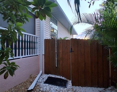 216 Berry Street - Photo Thumbnail 57