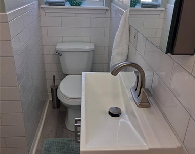 216 Berry Street - Photo Thumbnail 39