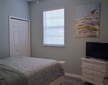 216 Berry Street - Photo Thumbnail 35