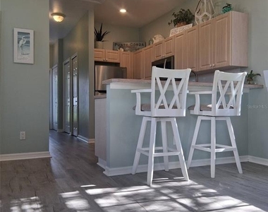 216 Berry Street - Photo Thumbnail 29