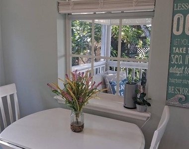 216 Berry Street - Photo Thumbnail 31