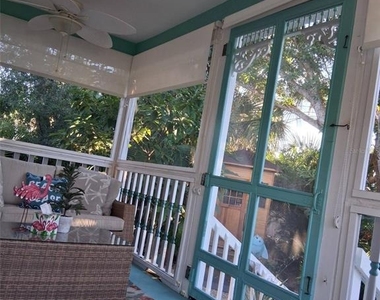 216 Berry Street - Photo Thumbnail 50