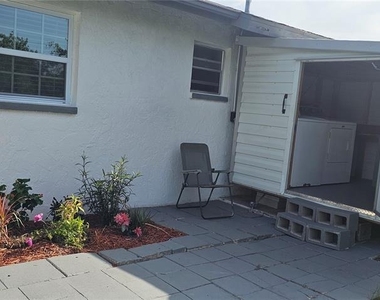12048 Henley Avenue - Photo Thumbnail 10