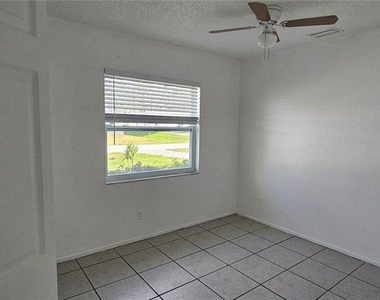 12048 Henley Avenue - Photo Thumbnail 5
