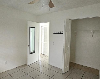 12048 Henley Avenue - Photo Thumbnail 7
