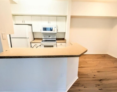 4130 Central Sarasota Pkwy - Photo Thumbnail 5