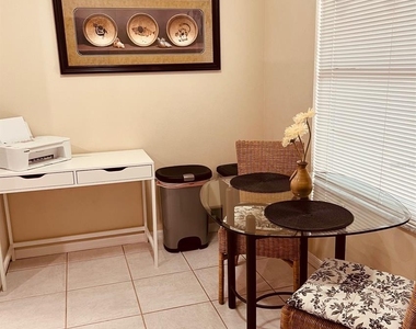 9620 Club South Circle - Photo Thumbnail 3