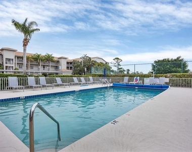 9620 Club South Circle - Photo Thumbnail 17