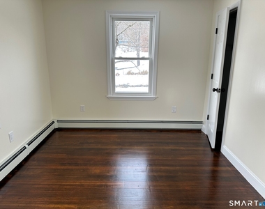 713 Main Street - Photo Thumbnail 7