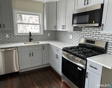 713 Main Street - Photo Thumbnail 2