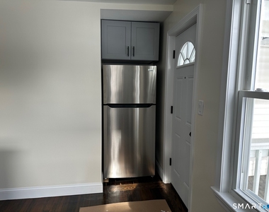 713 Main Street - Photo Thumbnail 3