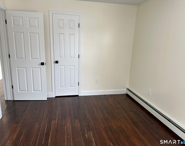 713 Main Street - Photo Thumbnail 9