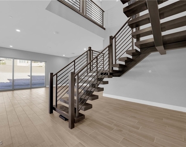 10648 Stone Ledge Avenue - Photo Thumbnail 3