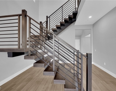 10648 Stone Ledge Avenue - Photo Thumbnail 32