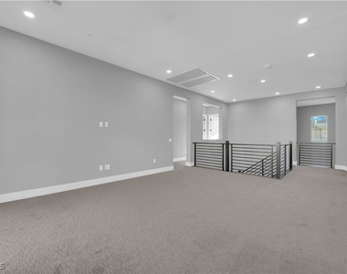 10648 Stone Ledge Avenue - Photo Thumbnail 43