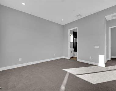 10648 Stone Ledge Avenue - Photo Thumbnail 35