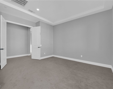 10648 Stone Ledge Avenue - Photo Thumbnail 46