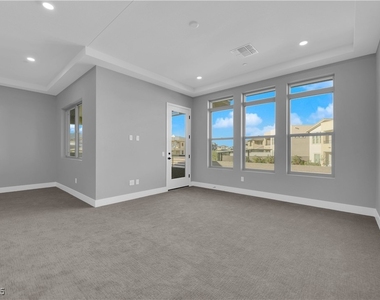 10648 Stone Ledge Avenue - Photo Thumbnail 47