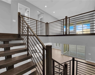 10648 Stone Ledge Avenue - Photo Thumbnail 33