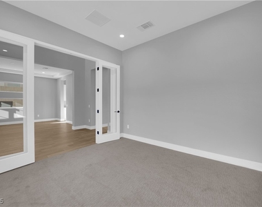 10648 Stone Ledge Avenue - Photo Thumbnail 24
