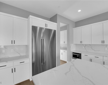 10648 Stone Ledge Avenue - Photo Thumbnail 16