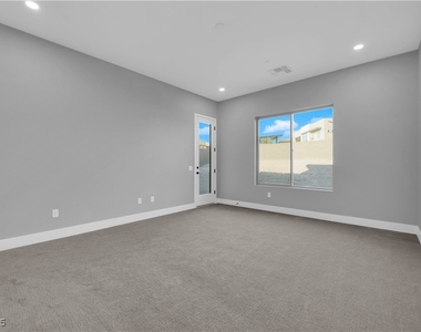 10648 Stone Ledge Avenue - Photo Thumbnail 25