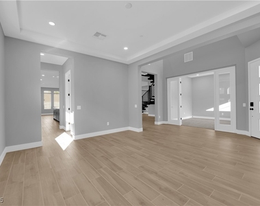 10648 Stone Ledge Avenue - Photo Thumbnail 21