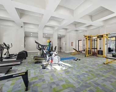7600 Roswell Road - Photo Thumbnail 23