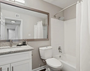 7600 Roswell Road - Photo Thumbnail 13