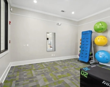 7600 Roswell Road - Photo Thumbnail 25