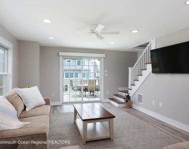 912 Ocean Avenue - Photo Thumbnail 10