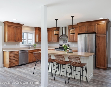 912 Ocean Avenue - Photo Thumbnail 1