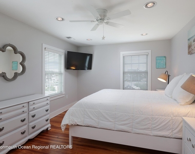 912 Ocean Avenue - Photo Thumbnail 22