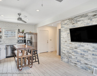 903 Ocean Avenue - Photo Thumbnail 16