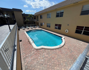 6840 Pembroke Road - Photo Thumbnail 14