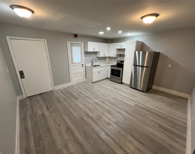 6840 Pembroke Road - Photo Thumbnail 13