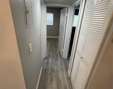 6840 Pembroke Road - Photo Thumbnail 8