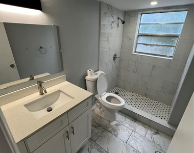 6840 Pembroke Road - Photo Thumbnail 6