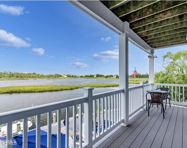 296 Alabama Avenue - Photo Thumbnail 8