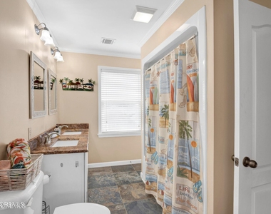 296 Alabama Avenue - Photo Thumbnail 5