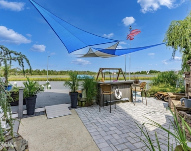 296 Alabama Avenue - Photo Thumbnail 13