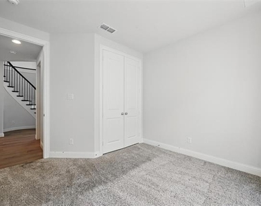 3010 Barefoot Lane - Photo Thumbnail 13